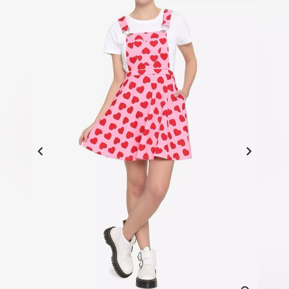 Hot Topic Skirtall Pink Dress with Red Hearts S/M anime cosplay Comic-Con